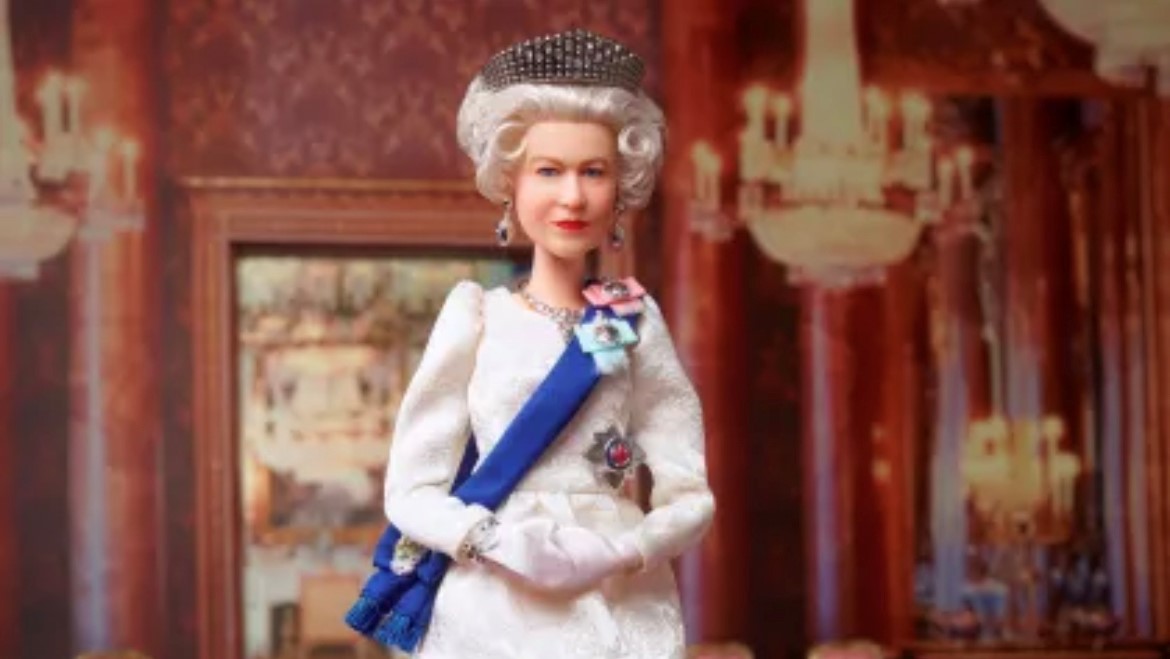 You are currently viewing Rainha Elizabeth II ganha boneca Barbie própria em homenagem ao Jubileu de Platina