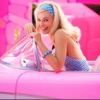 A Barbie irá dirigir um Corvette elétrico em novo filme