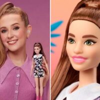 1ª Barbie surda! Atriz com deficiência auditiva estrela campanha