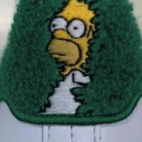 Meme de verdade? Novo tênis da Adidas recria cena icônica de Homer Simpson